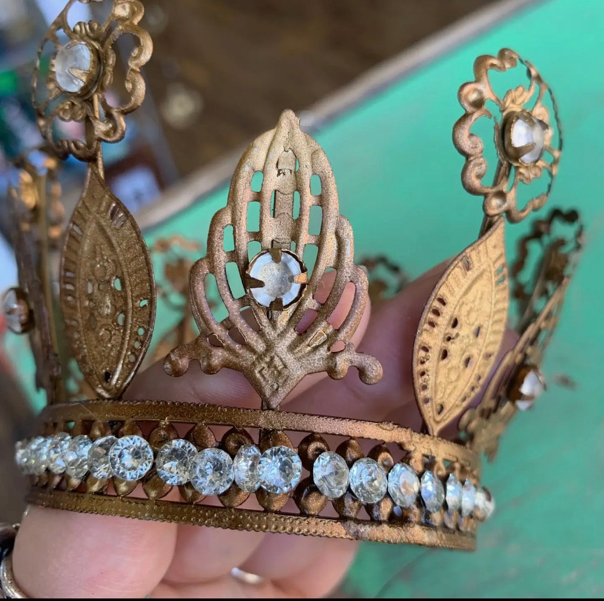 Madonna Crown