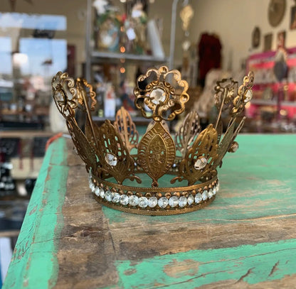 Madonna Crown